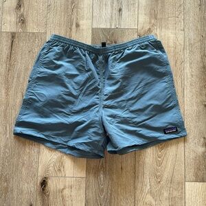 Patagonia men’s baggie shorts in Plum Grey